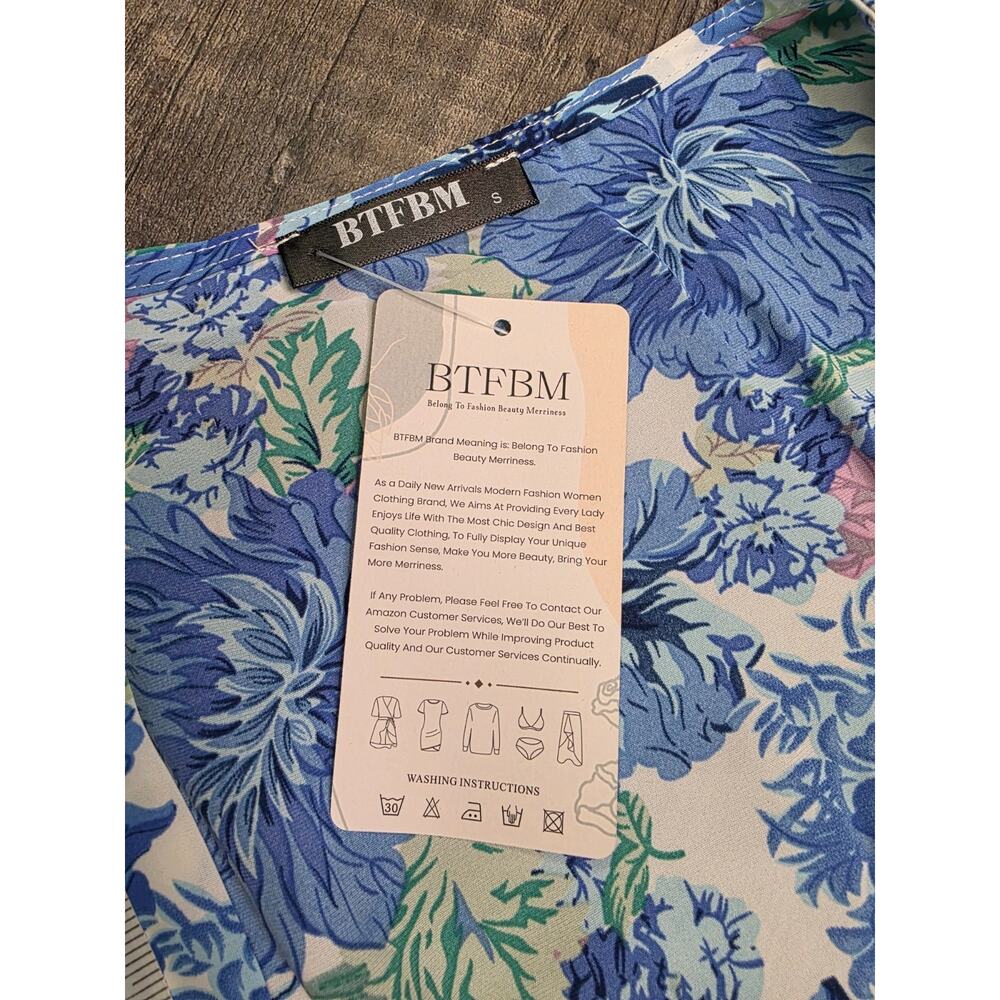 BTFBM Womens Dress Small Blue Floral V-Neck Short Sleeve Tiered Maxi NWT - Picture 7 of 7